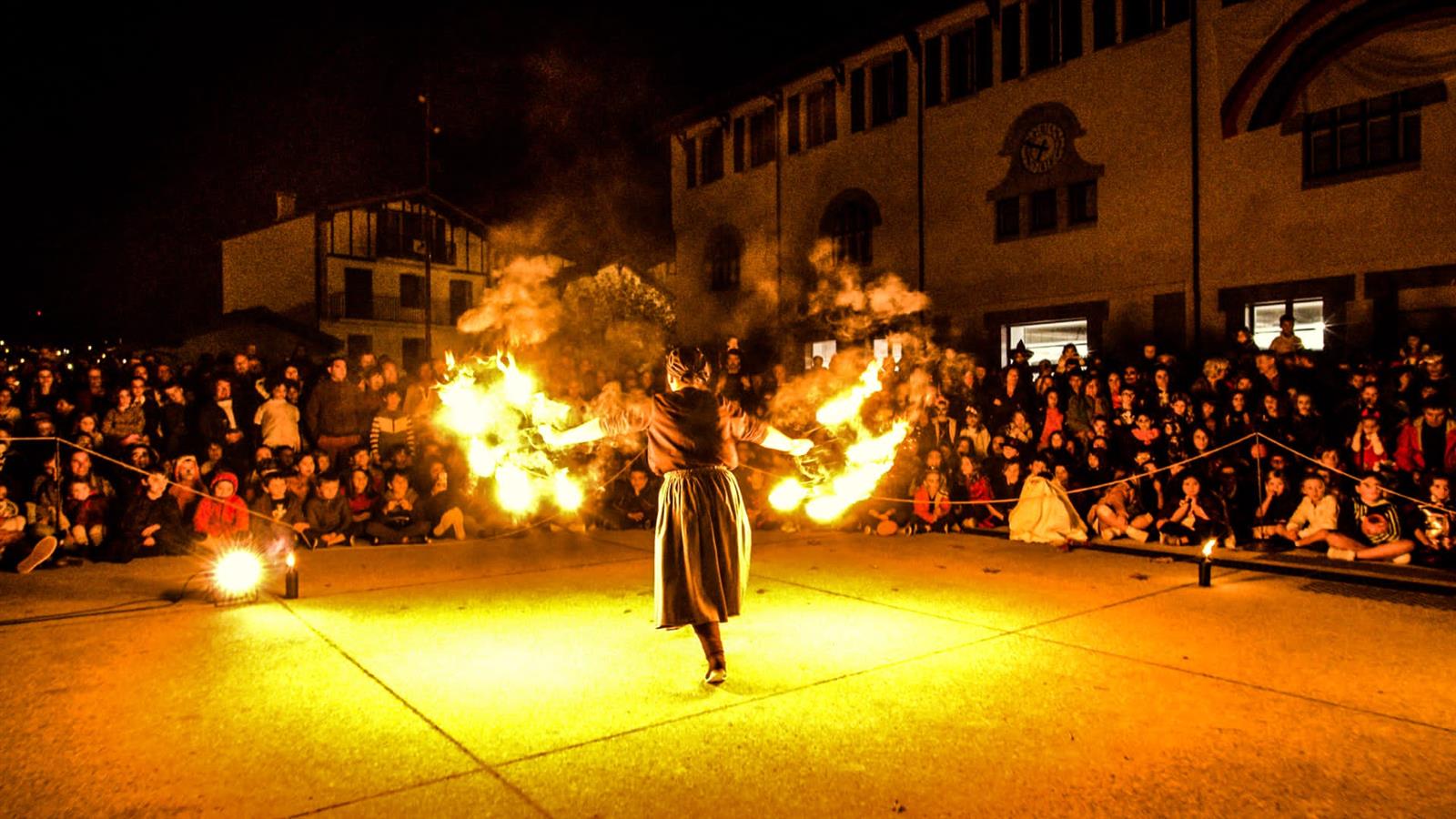 Akelarre, le feu des sorcières - Spectacle de feu