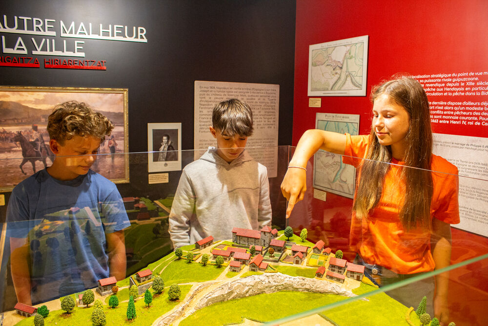 Semaines des Enfants - Visite d'Andaye, la Cit ...