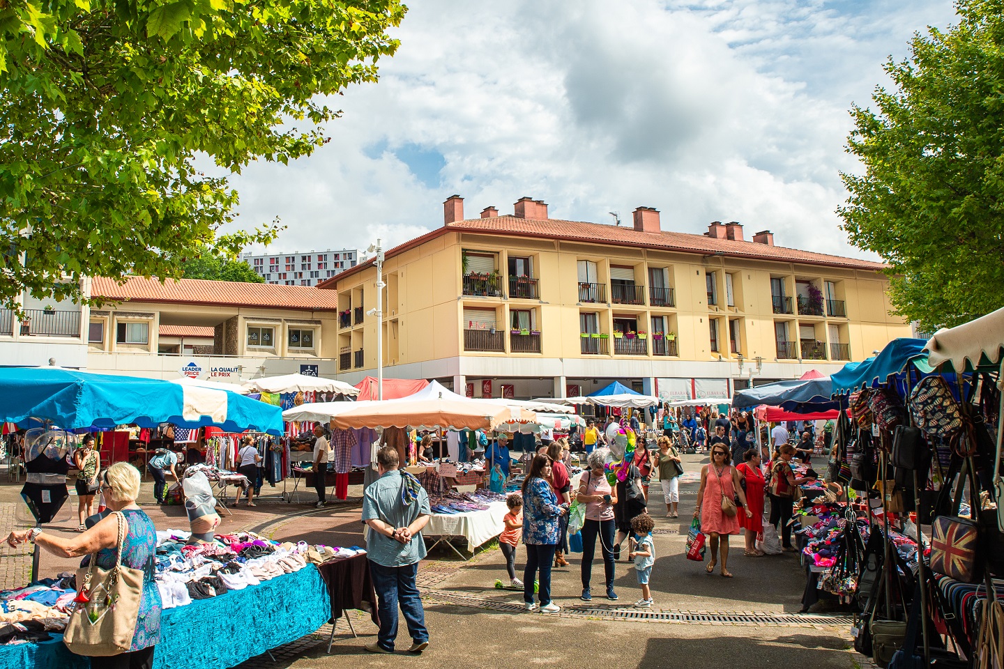 Marché de quartier : Place des gascons