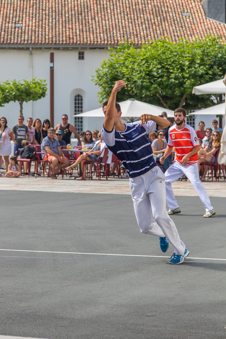 Partie de pelote basque à main nue