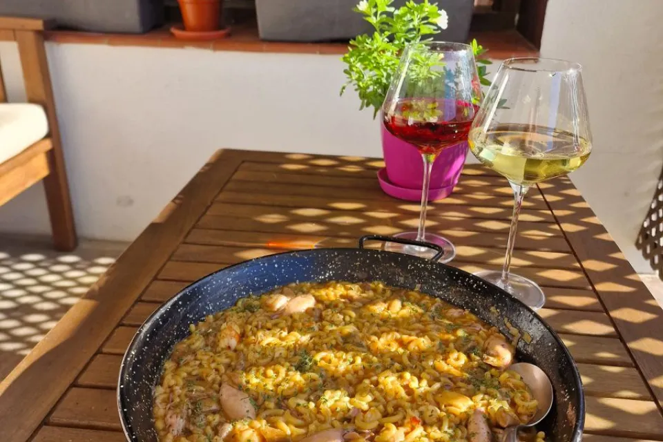 Bar, restaurant et auberge à Bera