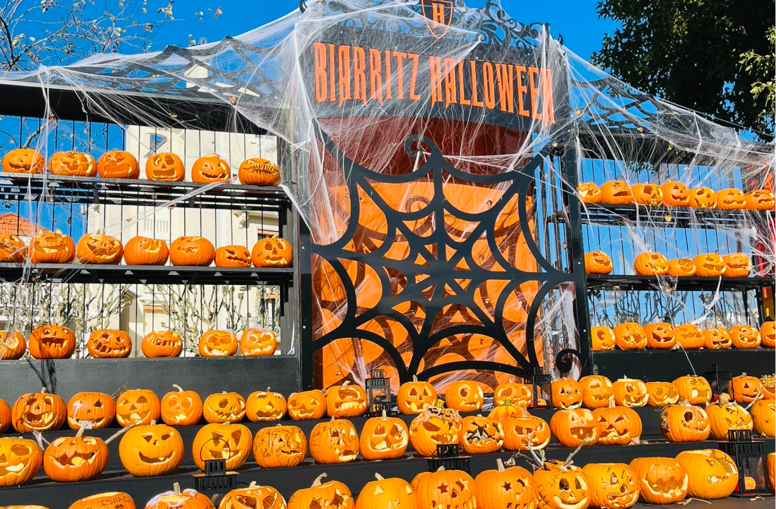 Head to Biarritz to celebrate Halloween with your family!